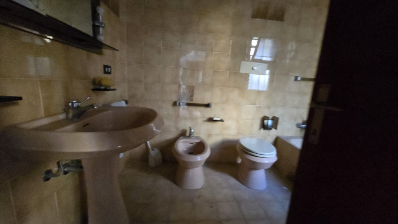 Nel cuore del centro storico di Este, a pochi passi dalla piazza principale e comodo a tutti i se...