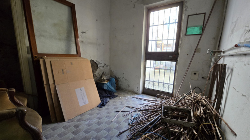 Nel cuore del centro storico di Este, a pochi passi dalla piazza principale e comodo a tutti i se...