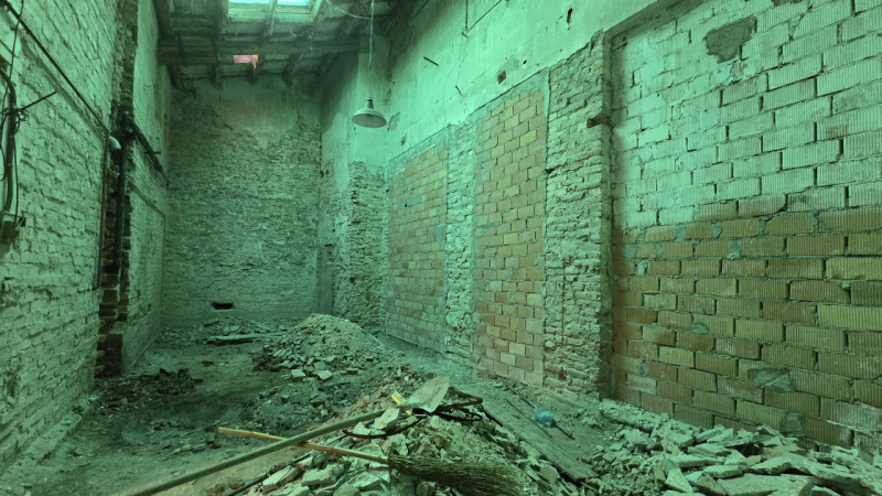 Nel cuore del centro storico di Este, a pochi passi dalla piazza principale e comodo a tutti i se...