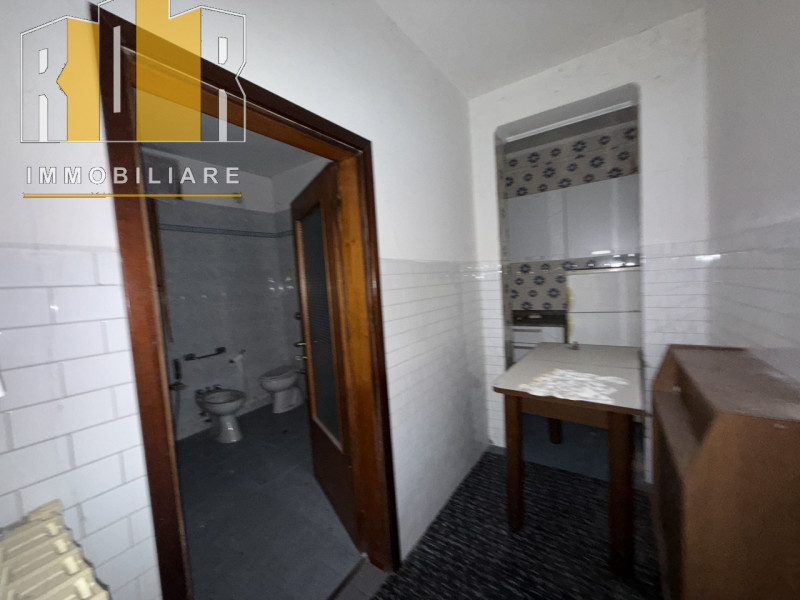 Proponiamo in vendita Esclusiva porzione di fabbricato accostato con 2.000 mq di terreno. La casa...