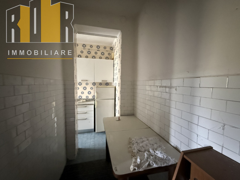 Proponiamo in vendita Esclusiva porzione di fabbricato accostato con 2.000 mq di terreno. La casa...