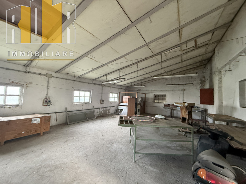 Proponiamo in vendita Esclusiva porzione di fabbricato accostato con 2.000 mq di terreno. La casa...