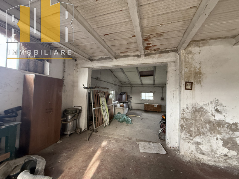 Proponiamo in vendita Esclusiva porzione di fabbricato accostato con 2.000 mq di terreno. La casa...