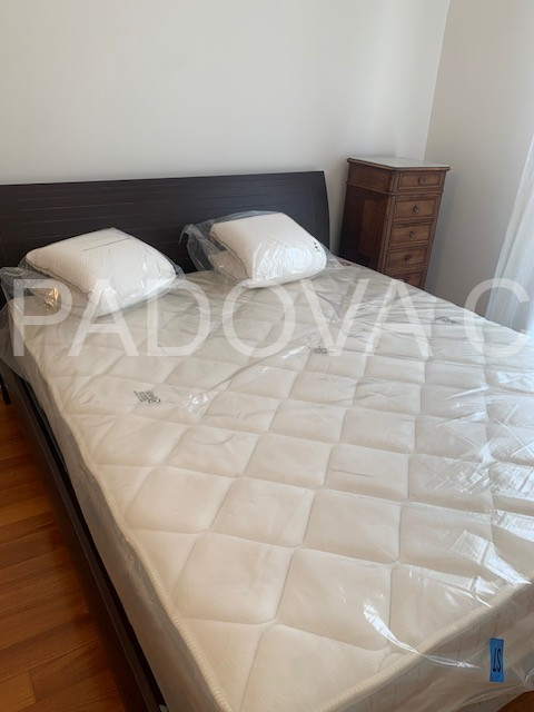 Scopri questo splendido appartamento situato nel prestigioso contesto di Corso Milano a Padova. Q...