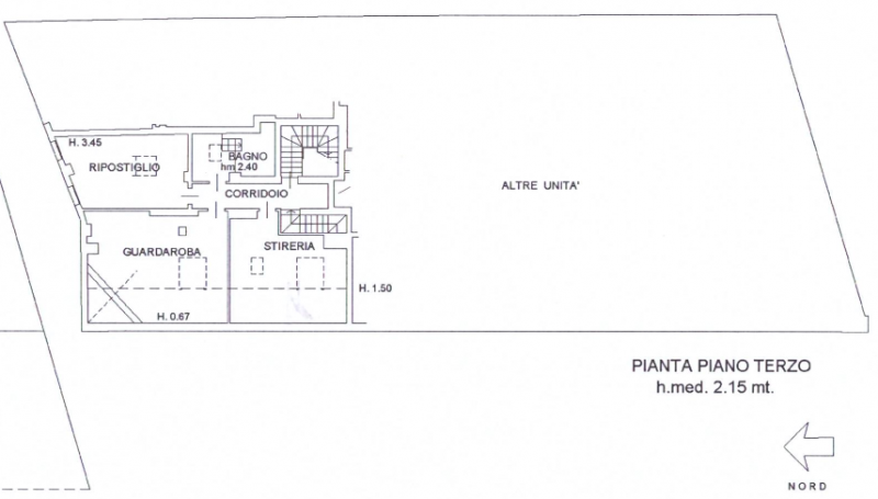 Nel cuore del Centro Storico di Vicenza proponiamo in vendita un elegante appartamento di prestig...