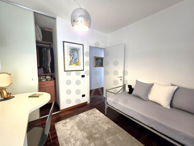 Nel cuore di Mestrino: luminoso appartamento con ascensore in una delle zone più richieste

Se st...