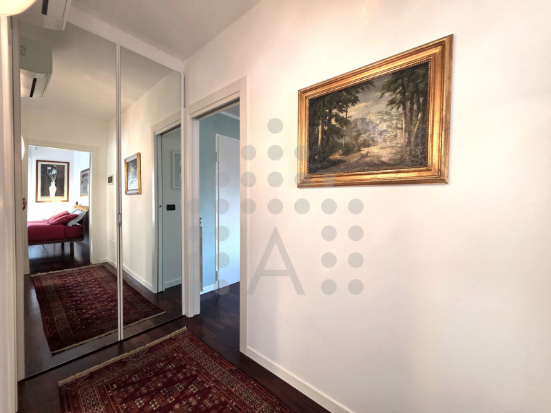 Nel cuore di Mestrino: luminoso appartamento con ascensore in una delle zone più richieste

Se st...