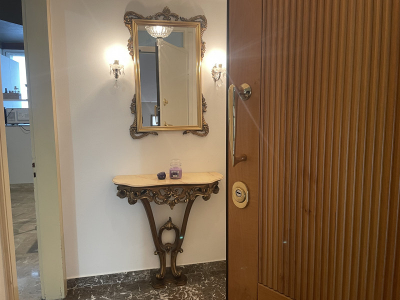 Nel cuore di Santa Bertilla, a pochi minuti dal centro storico e comodo a tutti i servizi, propon...