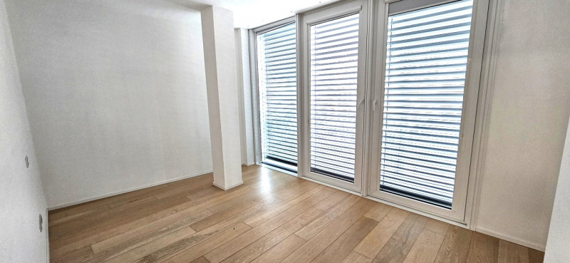 Riferimento per l'agenzia VR0999 PADOVA Largo Europa. Proponiamo in vendita un elegante appartame...