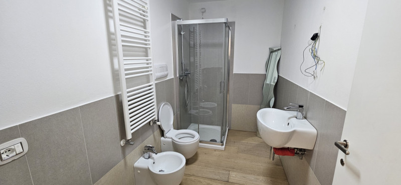 Riferimento per l'agenzia VR0999 PADOVA Largo Europa. Proponiamo in vendita un elegante appartame...