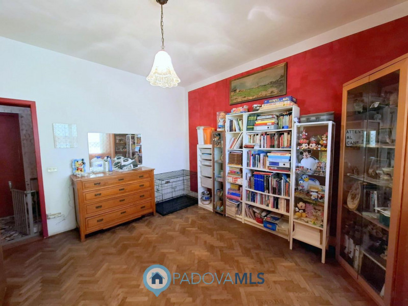 Immobile in esclusiva al Gruppo Padova MLS
PORZIONE DI BIFAMILIARE – MADONNA PELLEGRINA – ULTIMO ...