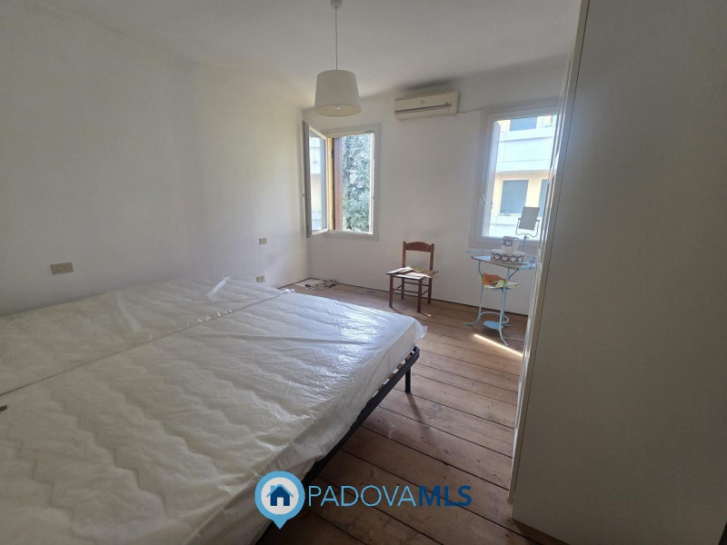 Immobile in esclusiva al Gruppo Padova MLS
PADOVA in quartiere ARCELLA/SAN LORENZO, zona residenz...