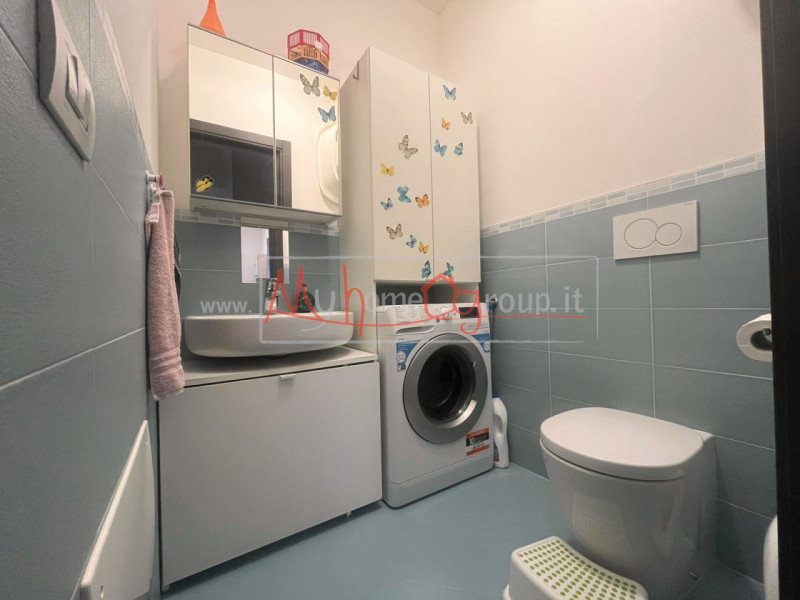 TENCAROLA - (Rif.A914-S) Proponiamo in vendita un moderno appartamento trilocale situato nel cuor...