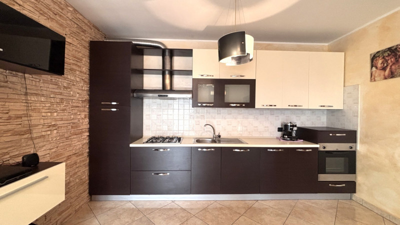 Arcobaleno Immobiliare ti presenta questo accogliente trilocale con ingresso indipendente, situat...