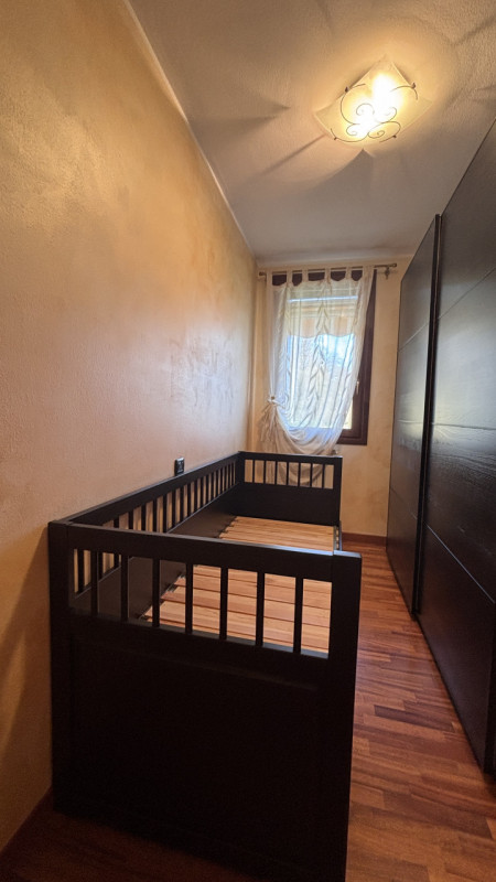 Arcobaleno Immobiliare ti presenta questo accogliente trilocale con ingresso indipendente, situat...