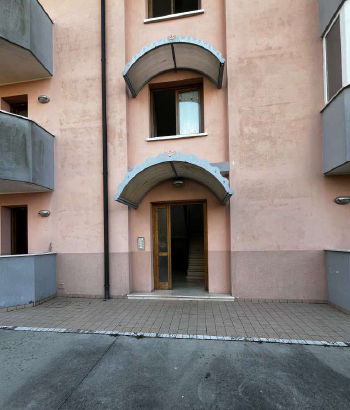 Rif. A.A.61-241

Vendita all'asta - appartamento al piano terra con posto auto in data 16 aprile ...