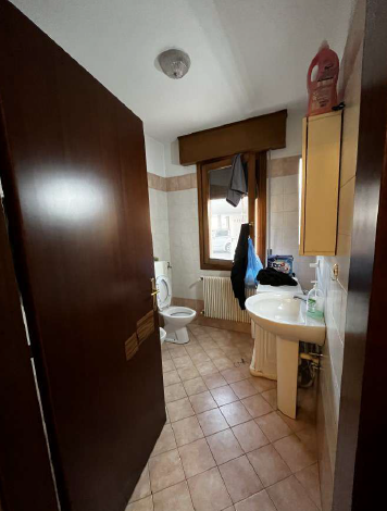 Rif. A.A.61-241

Vendita all'asta - appartamento al piano terra con posto auto in data 16 aprile ...