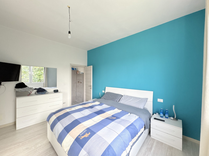 Scopri questa affascinante casa singola situata nel comune di Due Carrare, in una posizione strat...