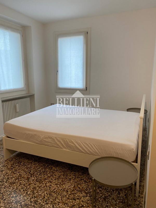 BORGO SANTA LUCIA: In contesto ristrutturato proponiamo bicamere arredato sito al secondo piano s...