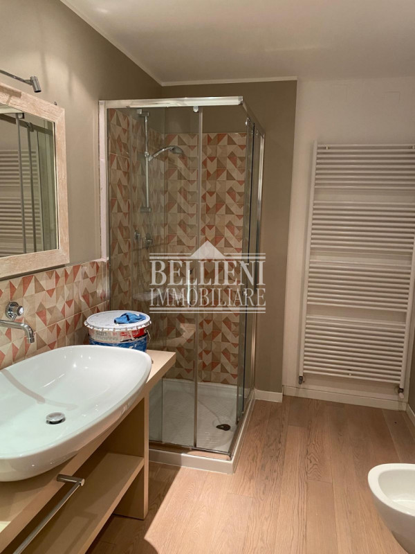 BORGO SANTA LUCIA: In contesto ristrutturato proponiamo bicamere arredato sito al secondo piano s...