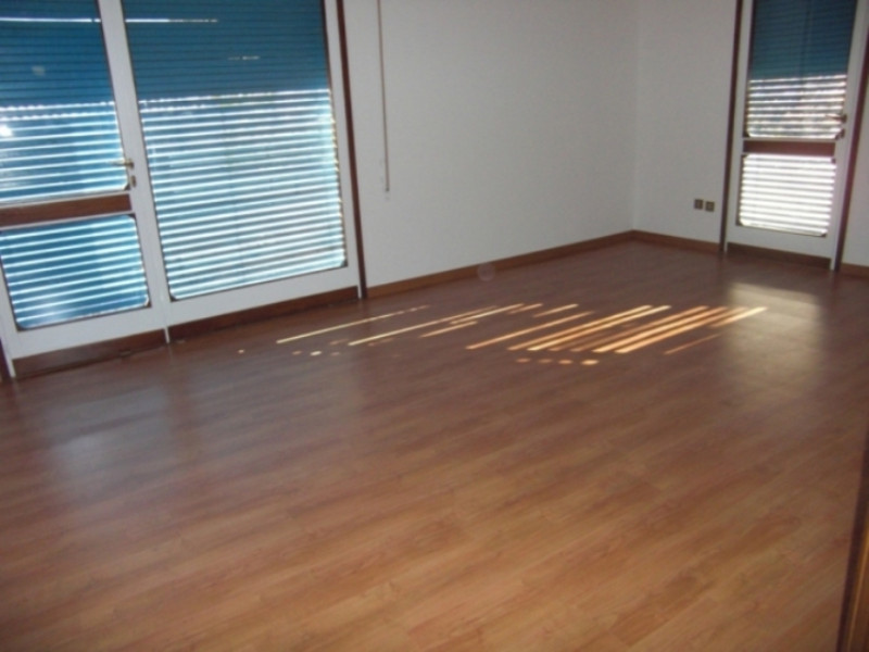 Scopri questo meraviglioso appartamento situato nel cuore del quartiere Sacra Famiglia a Padova, ...