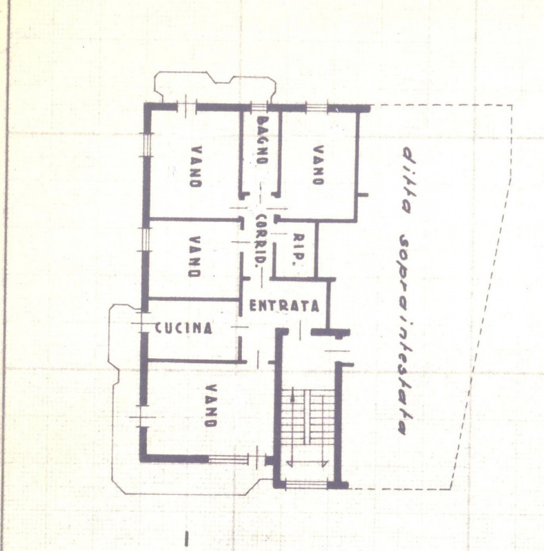 Scopri questo meraviglioso appartamento situato nel cuore del quartiere Sacra Famiglia a Padova, ...