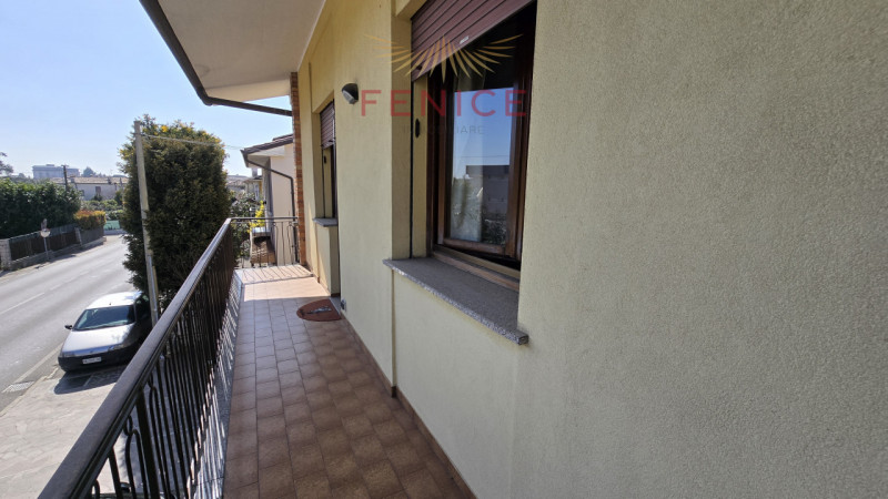 Proponiamo in vendita una interessante porzione di immobile indipendente, soluzione ideale per ch...