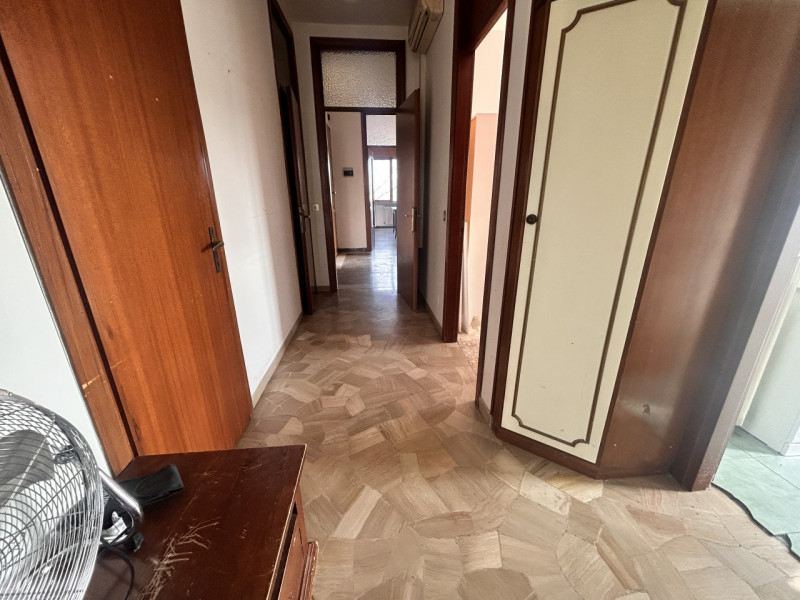 Nel cuore del quartiere San Bortolo, una delle zone più apprezzate di Vicenza per la sua straordi...