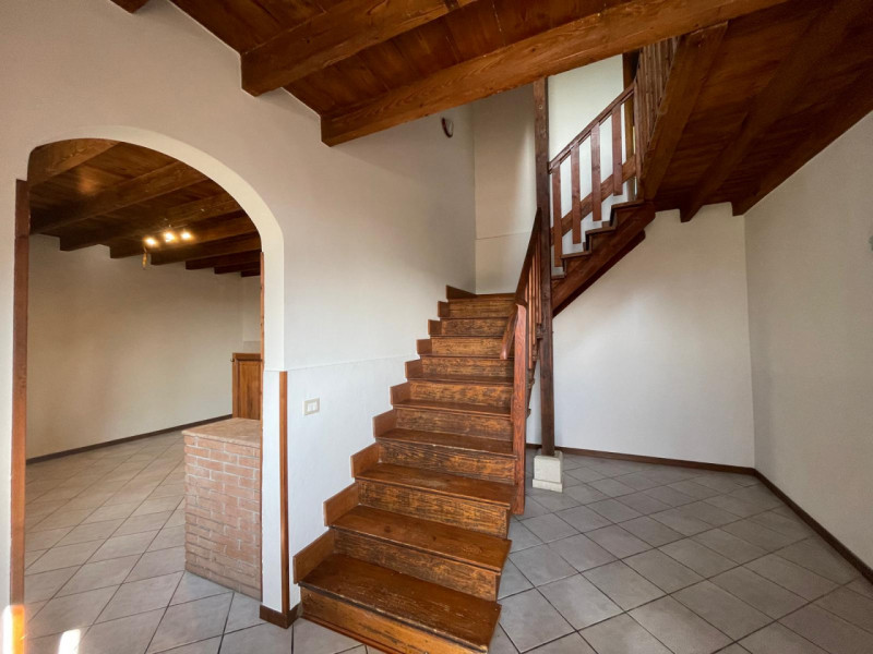 Un angolo di paradiso situato nel cuore della campagna, a soli dieci minuti dalla città. Questa p...