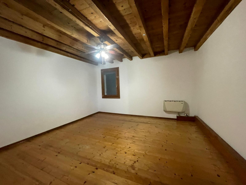 Un angolo di paradiso situato nel cuore della campagna, a soli dieci minuti dalla città. Questa p...