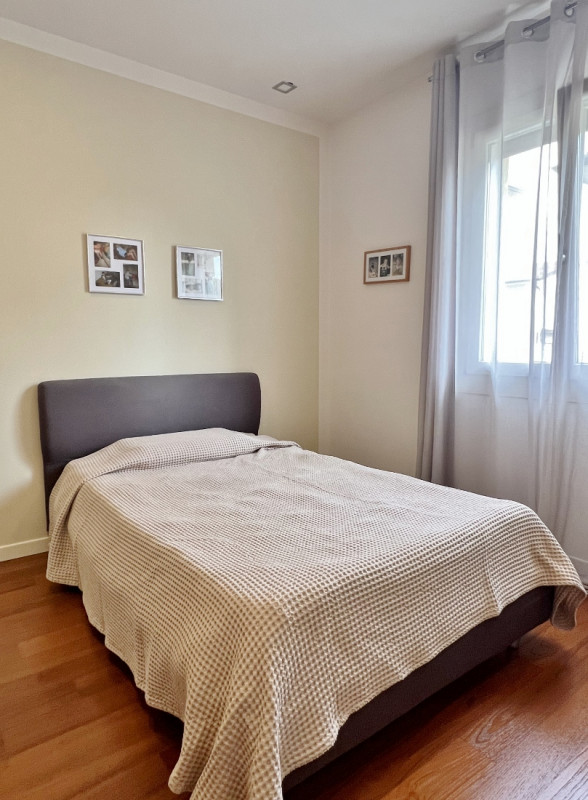 ULTIMO PIANO TRICAMERE COMPLETAMENTE RISTRUTTURATO IN PICCOLO CONTESTO A VICENZA EST- SCOPERTO ES...