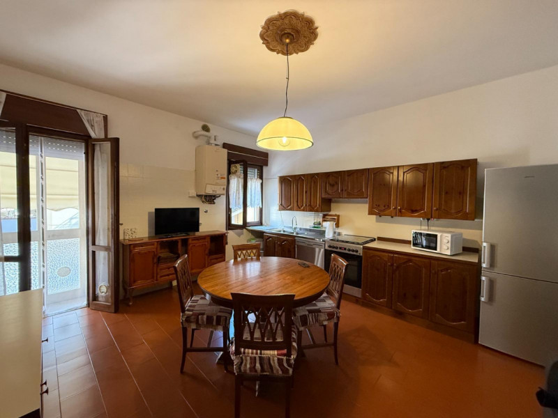 VICENZA - ZONA UNIVERSITÀ: 120mq Strategici con Ascensore Privato e Garage Doppio
Spazio, Rendita...