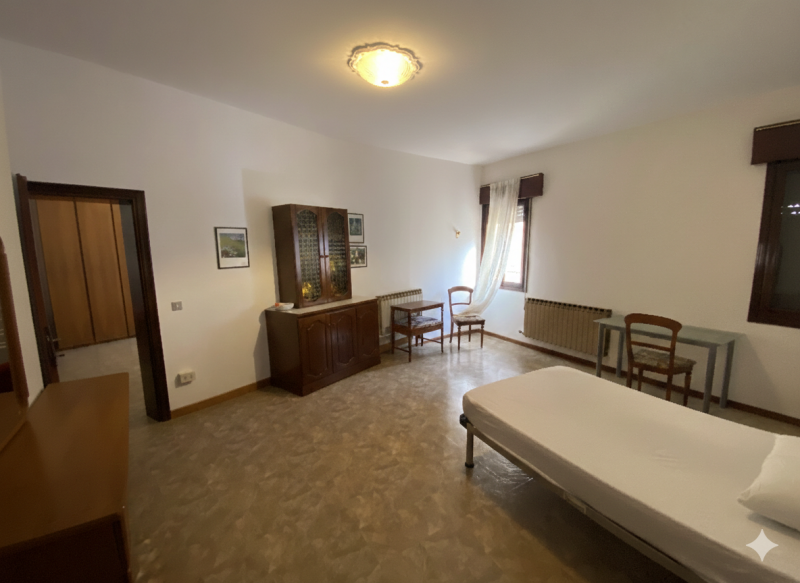 VICENZA - ZONA UNIVERSITÀ: 120mq Strategici con Ascensore Privato e Garage Doppio
Spazio, Rendita...