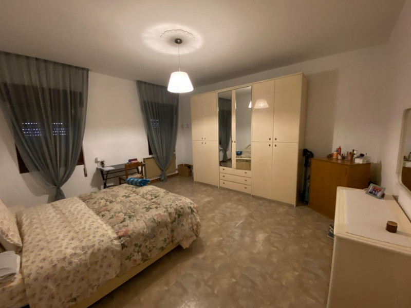 VICENZA - ZONA UNIVERSITÀ: 120mq Strategici con Ascensore Privato e Garage Doppio
Spazio, Rendita...