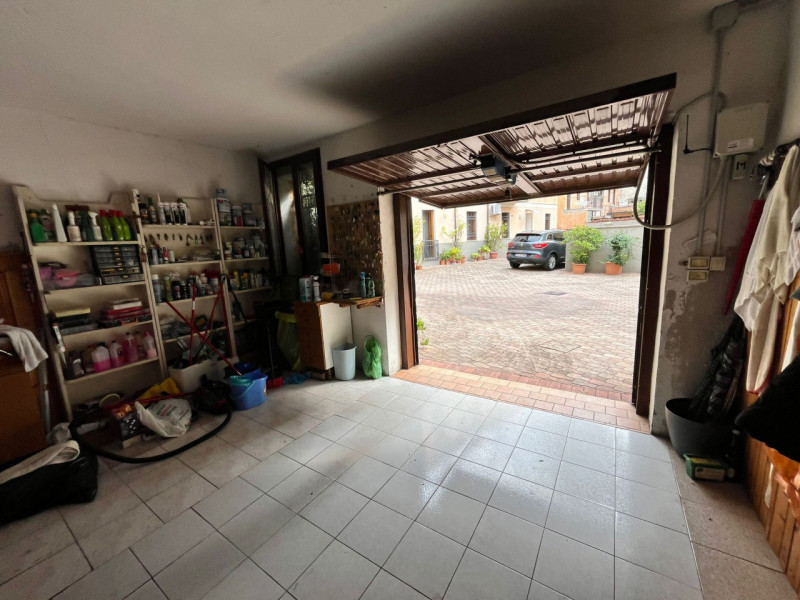 VICENZA - ZONA UNIVERSITÀ: 120mq Strategici con Ascensore Privato e Garage Doppio
Spazio, Rendita...