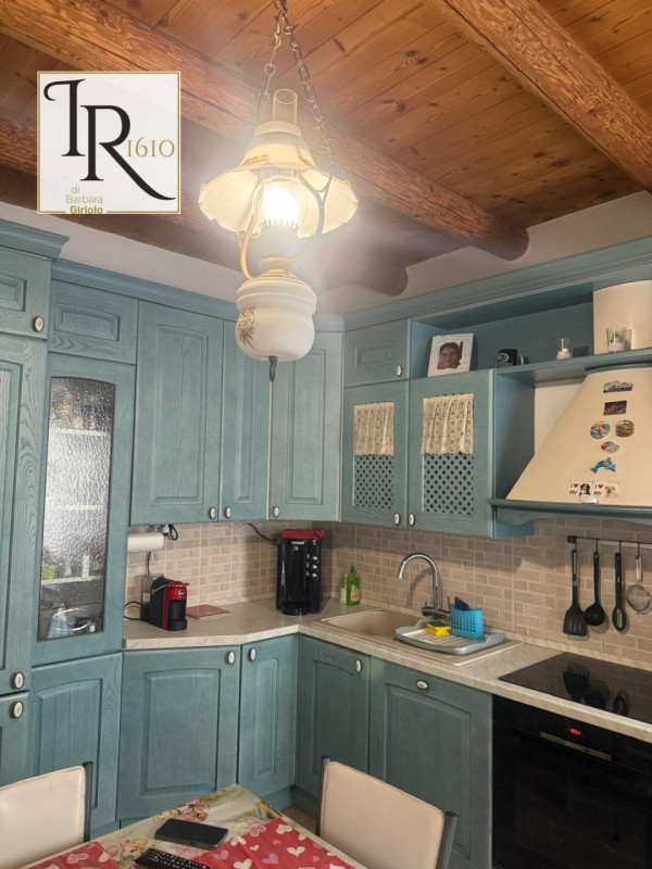 Nel cuore di Castelbaldo, proponiamo in vendita una splendida casa singola terratetto che unisce ...