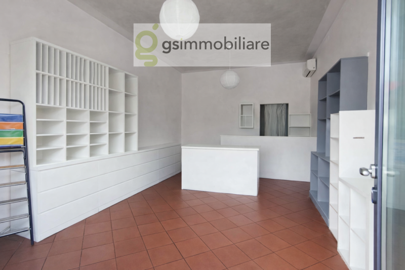 Attività Commerciale in Vendita