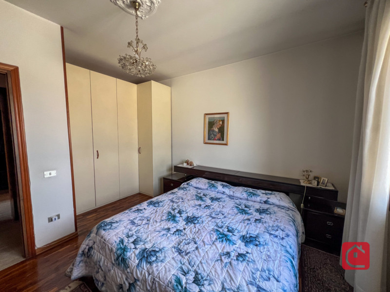 Proponiamo in vendita una casa indipendente di circa 120 mq, ideale per chi cerca una soluzione i...