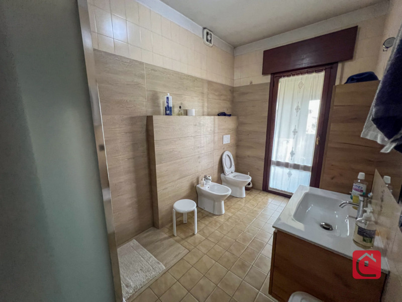 Proponiamo in vendita una casa indipendente di circa 120 mq, ideale per chi cerca una soluzione i...