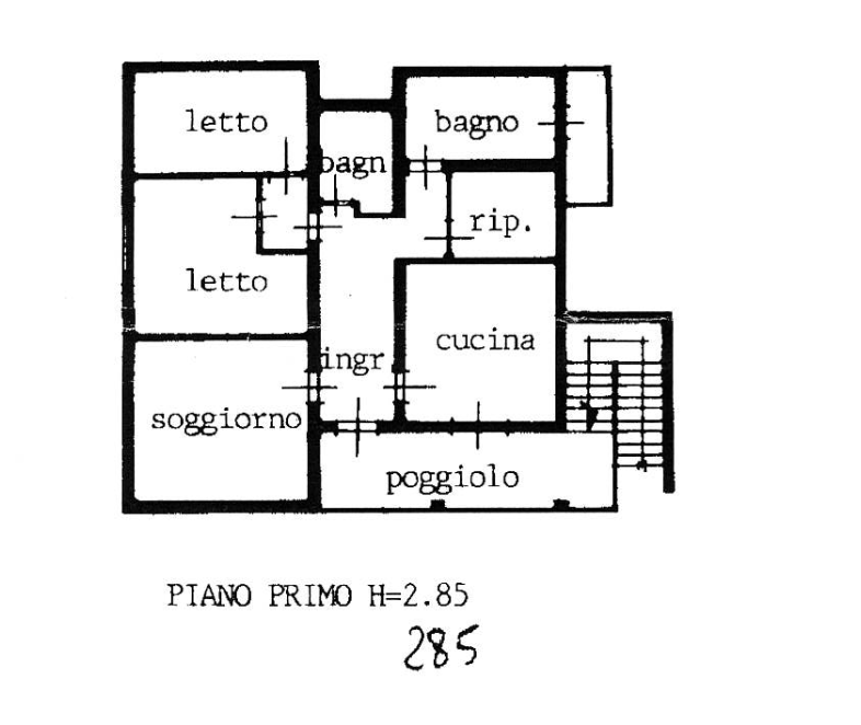 Proponiamo in vendita appartamento al piano primo di circa 120 mq in bifamiliare (solo 2 unità), ...