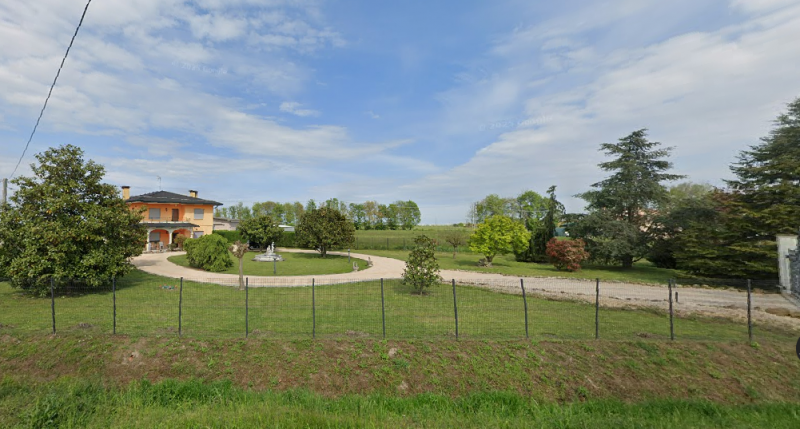 VALLI DI CHIOGGIA a pochi minuti dalle spiagge di Sottomarina, CASA SINGOLA con due appartamenti,...