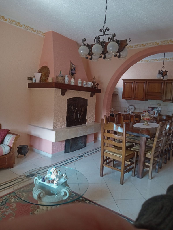 VALLI DI CHIOGGIA a pochi minuti dalle spiagge di Sottomarina, CASA SINGOLA con due appartamenti,...