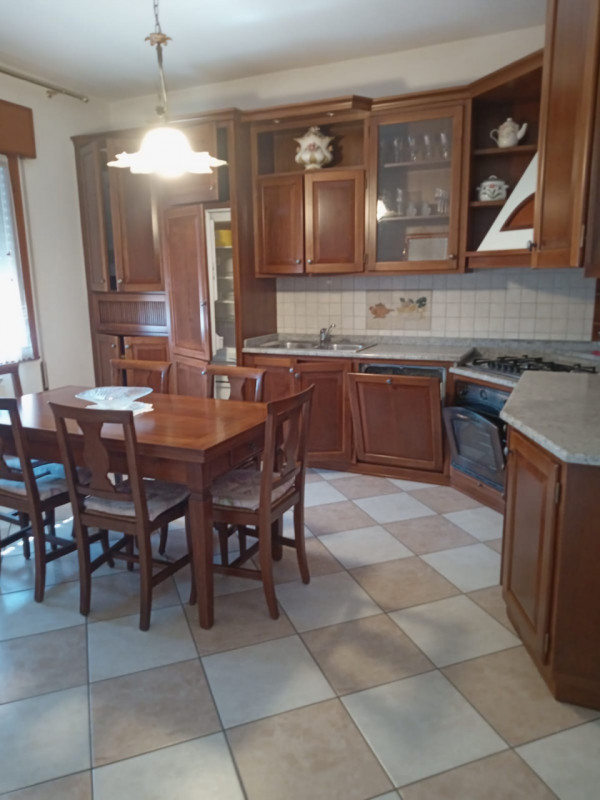 VALLI DI CHIOGGIA a pochi minuti dalle spiagge di Sottomarina, CASA SINGOLA con due appartamenti,...