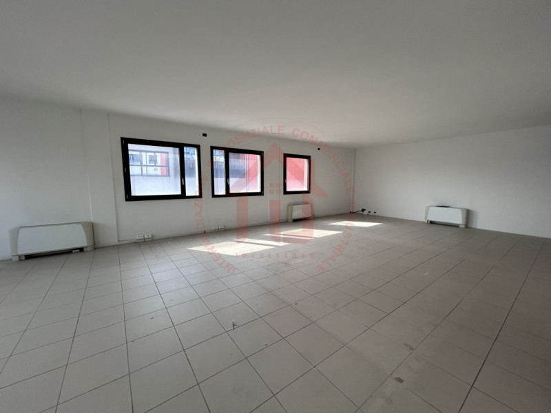 RIF: FR316 RUBANO - PADOVA Proponiamo in affitto ufficio di 140 mq open space al primo piano serv...