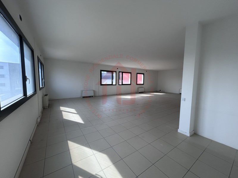RIF: FR316 RUBANO - PADOVA Proponiamo in affitto ufficio di 140 mq open space al primo piano serv...