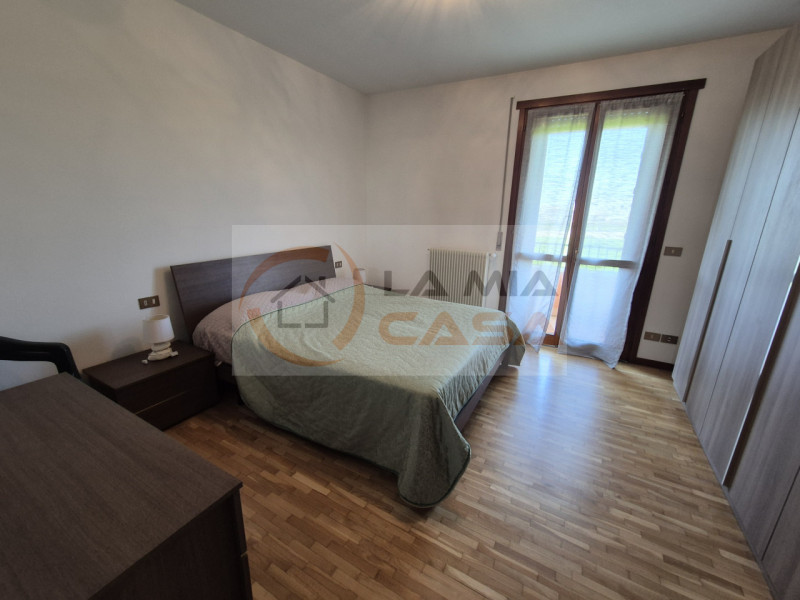 E' RICHIESTO UN CONTRATTO DI LOCAZIONE TRANSITORIO DI 12 MESI PER STUDENTI, RICERCATORI, INSEGNAN...