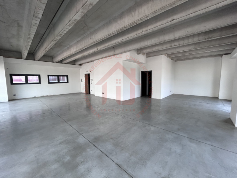 RIF: FR317 RUBANO - PADOVA Proponiamo in affitto ufficio di 120 mq open space al primo piano serv...