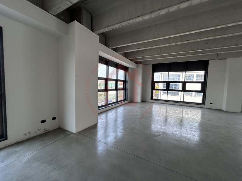 RIF: FR317 RUBANO - PADOVA Proponiamo in affitto ufficio di 120 mq open space al primo piano serv...