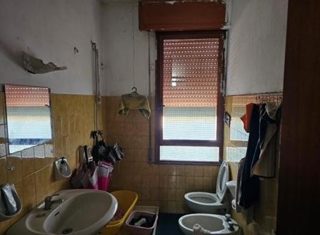 Rif. A.A.220-24

Vendita all'asta - appartamento al 1° piano con posto auto in data 21 aprile 202...