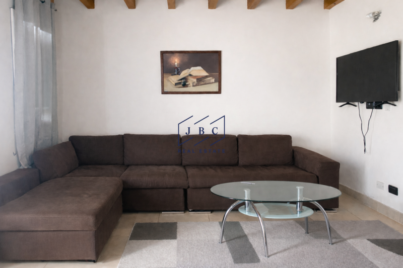 Fontanelle - (Treviso)

Casa colonica in piccolo borgo, parzialmente ristrutturata nel 2011. Situ...